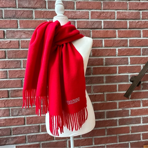 •Moschino Oversized Red Wool Rhinestones Logo Fringed Scarf 68”x14”Made in Italy - Picture 10 of 10